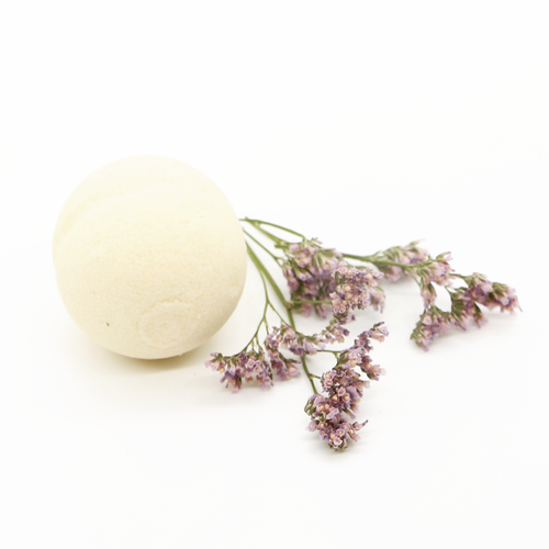Unsere Badebomben Lavendel sind der Traum für jedes Schaumbad.
